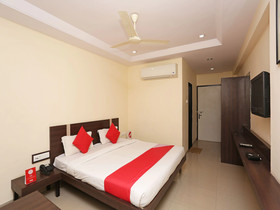 Hotel Central Plaza By OYO Rooms