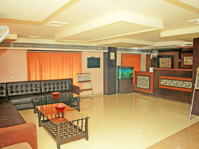 Hotel Central Plaza By OYO Rooms