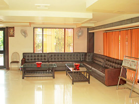 Hotel Central Plaza By OYO Rooms