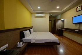 Hotel Vatsa International