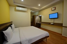 Hotel Vatsa International