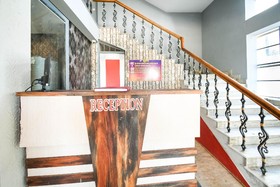 Landmark 4 by OYO Rooms