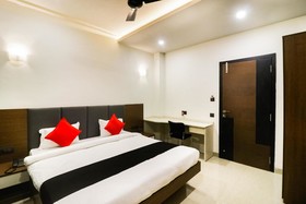 Nikhil Regency by OYO Rooms