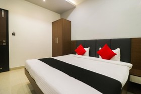 Nikhil Regency by OYO Rooms