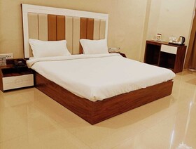 Hotel Emperor Paradise
