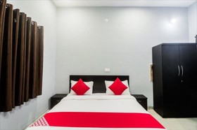 Hotel Golden Leaf by OYO Rooms
