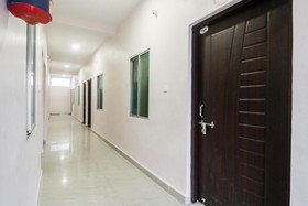 Hotel Golden Leaf by OYO Rooms