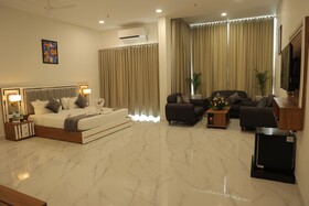 Hotel The Citycrown Bilaspur