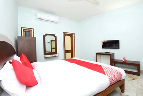 Raja By OYO Rooms