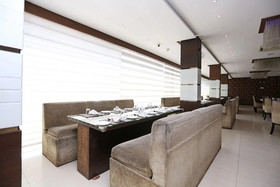 Capital O 22733 Wood Castle