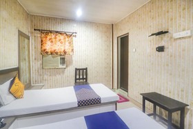 Hotel Chandra by OYO Rooms