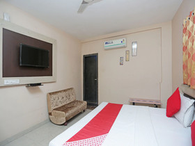 Hotel City Shine By OYO Rooms