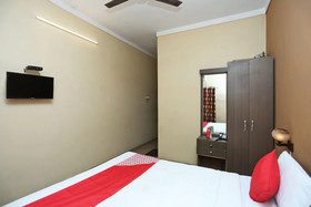 Hotel Classic By OYO Rooms