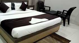 Hotel Grand Royal