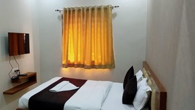 Hotel Grand Royal