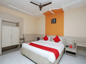 Hotel Madhuban