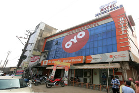 Hotel Multi Star By OYO Rooms
