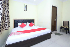 Hotel Multi Star By OYO Rooms