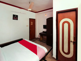 Hotel Ratan International