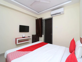 Hotel Yatrik Inn by OYO Rooms