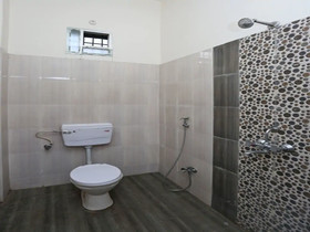 OYO 12376 Hotel Dhanraj