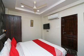 OYO 16919 Hotel Prerna