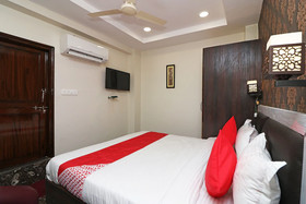 OYO 16919 Hotel Prerna