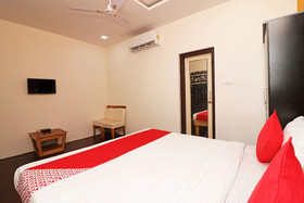 Canal Inn by OYO Rooms