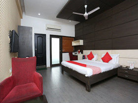 Queens Club Of India