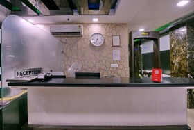 Hotel Lotus Palace