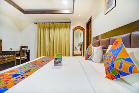 Aaron Castle by Fabhotels