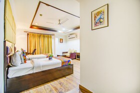 Aaron Castle by Fabhotels