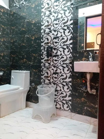 Airport Hotel Royal Inn