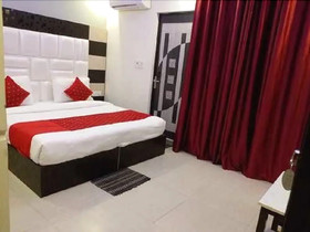 Airport Hotel Royal Inn