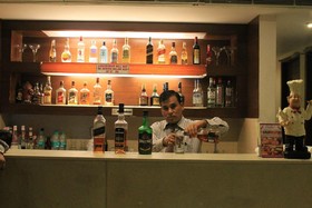 Apra Inn