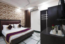 Apra Inn