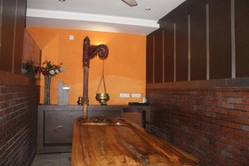 Apra Inn
