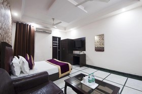 Apra Inn