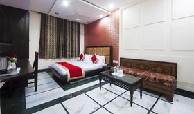 Apra Inn