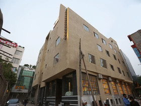 Hotel Almati Inn by OYO Rooms