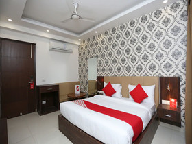 Hotel Almati Inn by OYO Rooms
