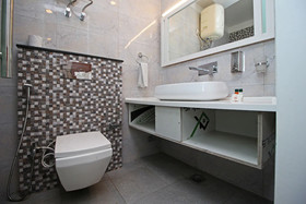 Chanson Hotels By OYO Rooms