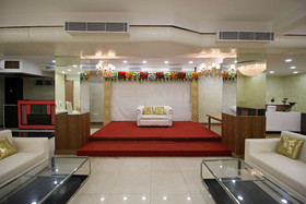 Chanson Hotels By OYO Rooms
