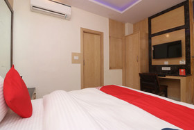 Hotel Cabana by Check In Room