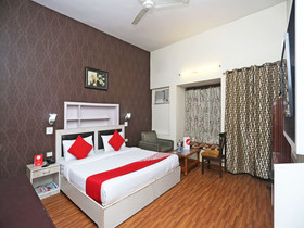 Chirag Residency By OYO Rooms