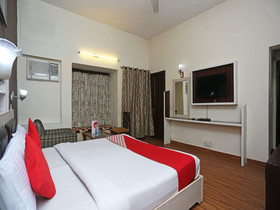 Chirag Residency By OYO Rooms