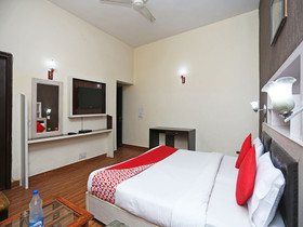 Chirag Residency By OYO Rooms