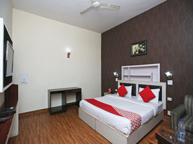 Chirag Residency By OYO Rooms