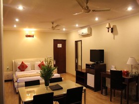 Clarks Inn Nehru Place