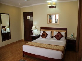 Clarks Inn Nehru Place
